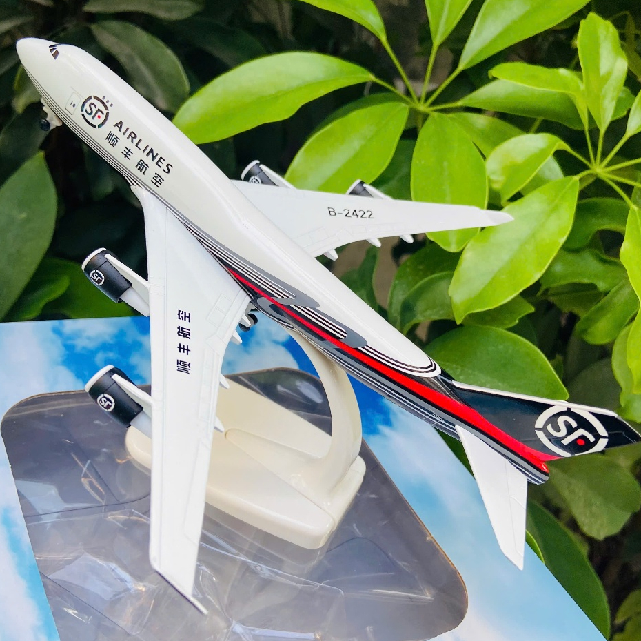 SF BOEING 747 AIRLINES TRUCK BRAND (B-2422) METAL MODEL 1:400 SCALE