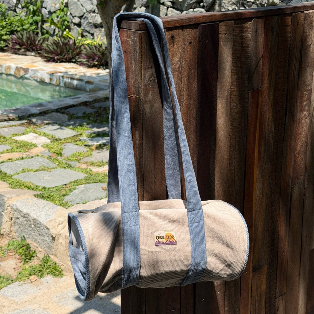 NEE CORDUROY DUFFEL BAG กํามะหยี่เปล่า BAG
