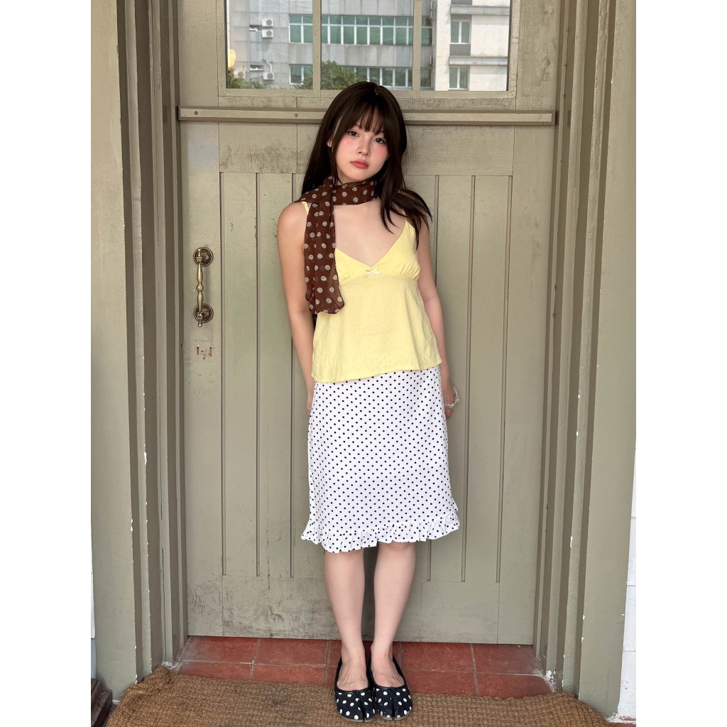 Moodie - HANA SKIRT | เสื้อกันแดดลายจุดรูปดินสอสําหรับผู้หญิงแต่งระบาย