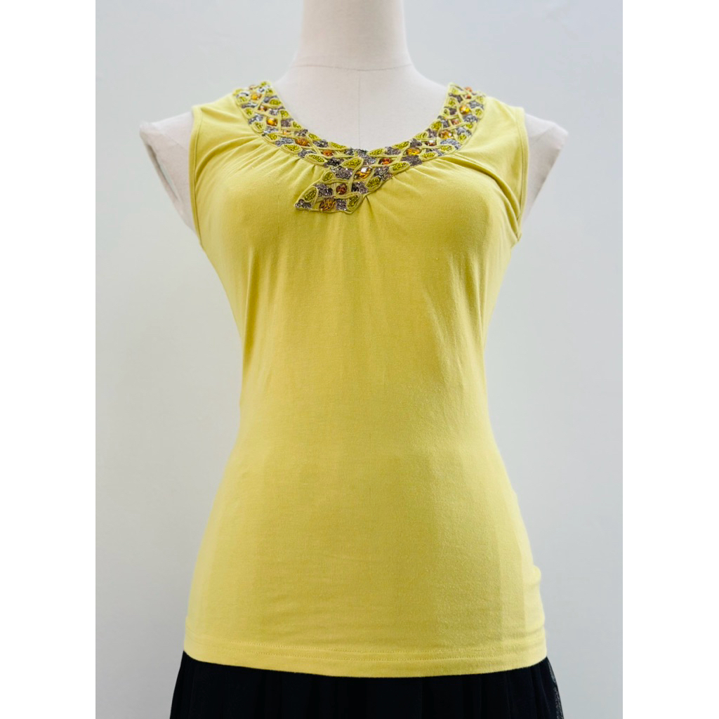 Cocomilan - เสื้อยืดคอปก Rhinestone Size S Si American Brand Chelsea 2hand