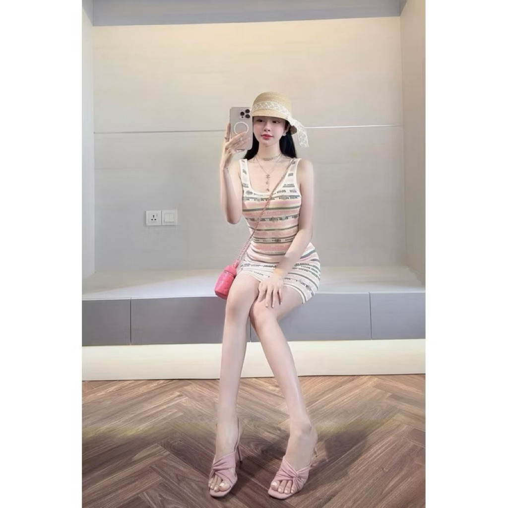 Meo Meo QCC ชุดเดรสคอขนสัตว์ ไซส์ S pass
