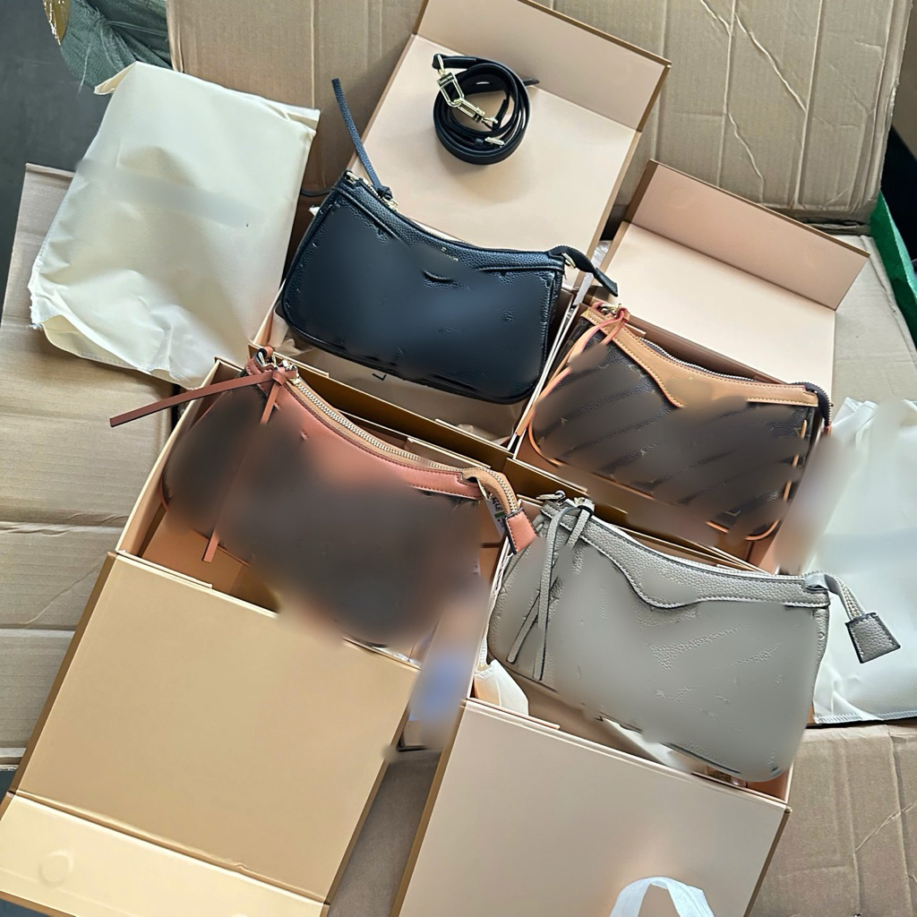 Lo Ve สายรัดแม่เหล็ก crossbody เต็มกล่อง ขนาด 22cm