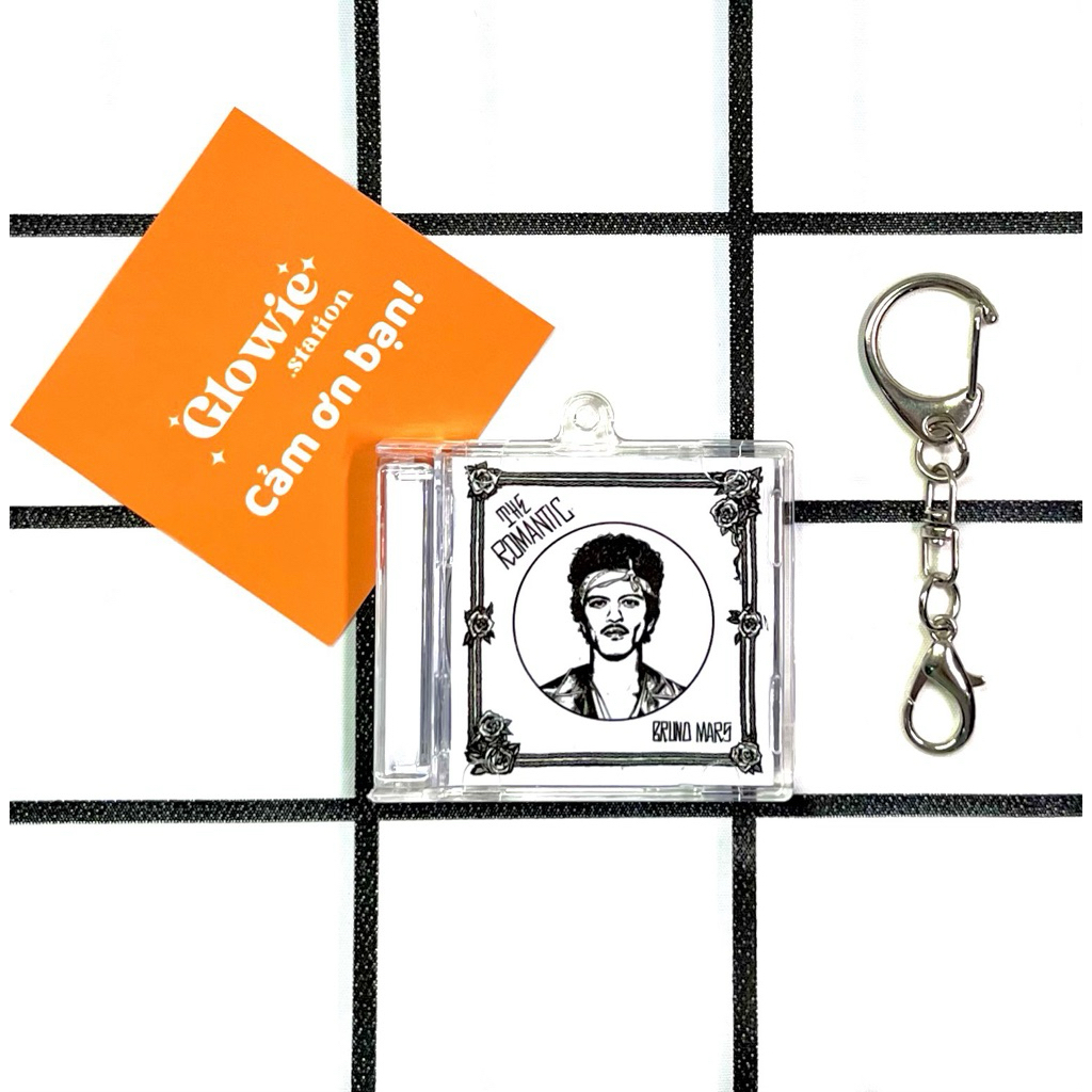 Mini CD Album The Romantic - พวงกุญแจ Bruno Mars มี NFC เพื่อสแกนลิงค์เพลง