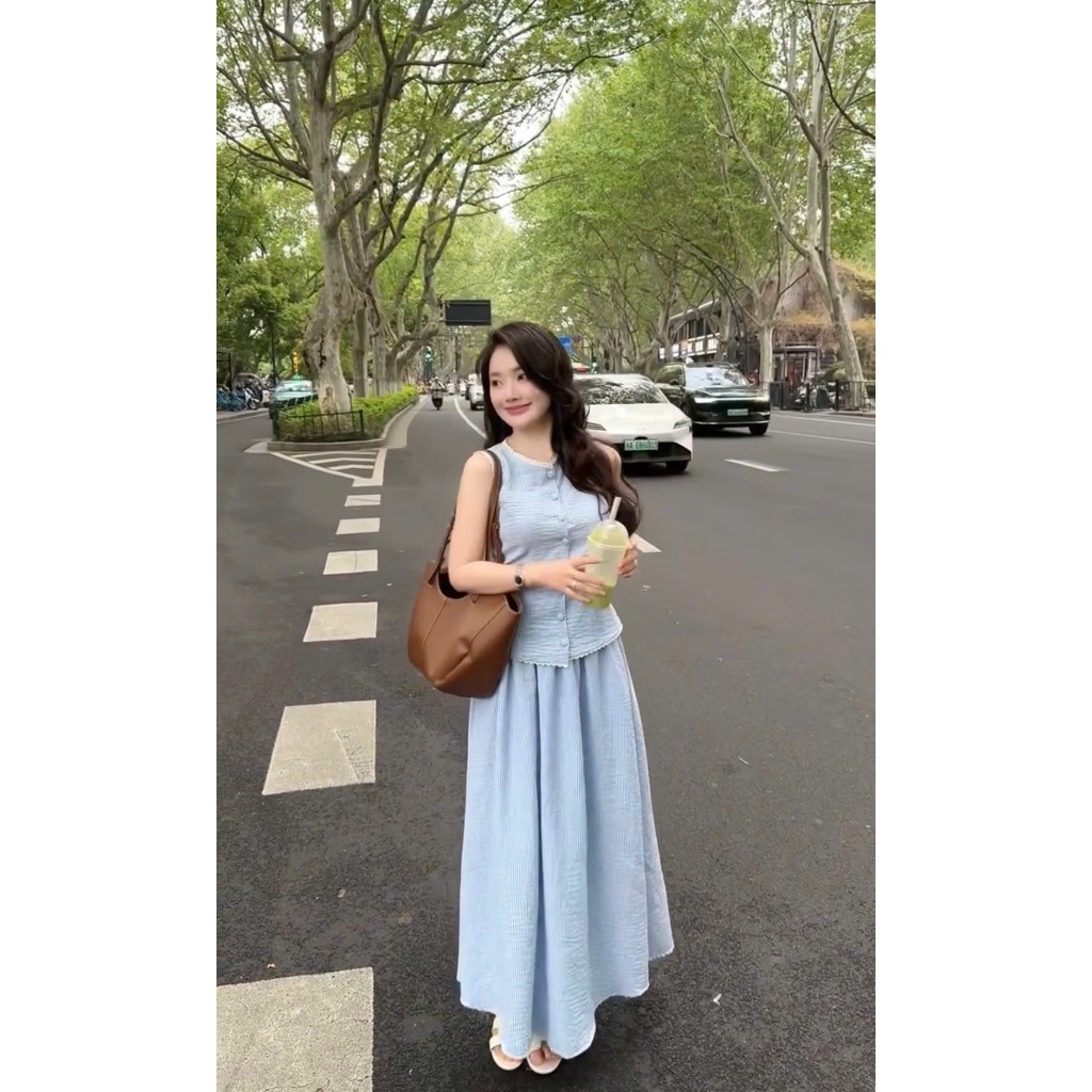 LIPU - LIGHT BLUE ชุดสตรีสร้อยคอกลมพร้อมปุ่มผสมปุ่มด้านล่าง MAXI LONG SKIRT การออกแบบ SEWED
