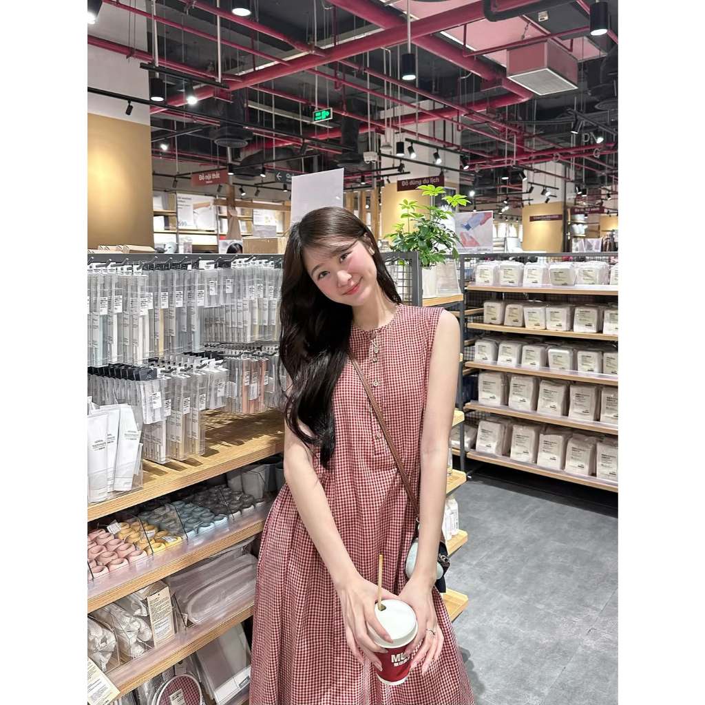 LYN- BASIC ผู้หญิงยาวสีแดง CHECK HOLE DRESS, ผู้หญิงสีแดง UNDERGROUND DRESS