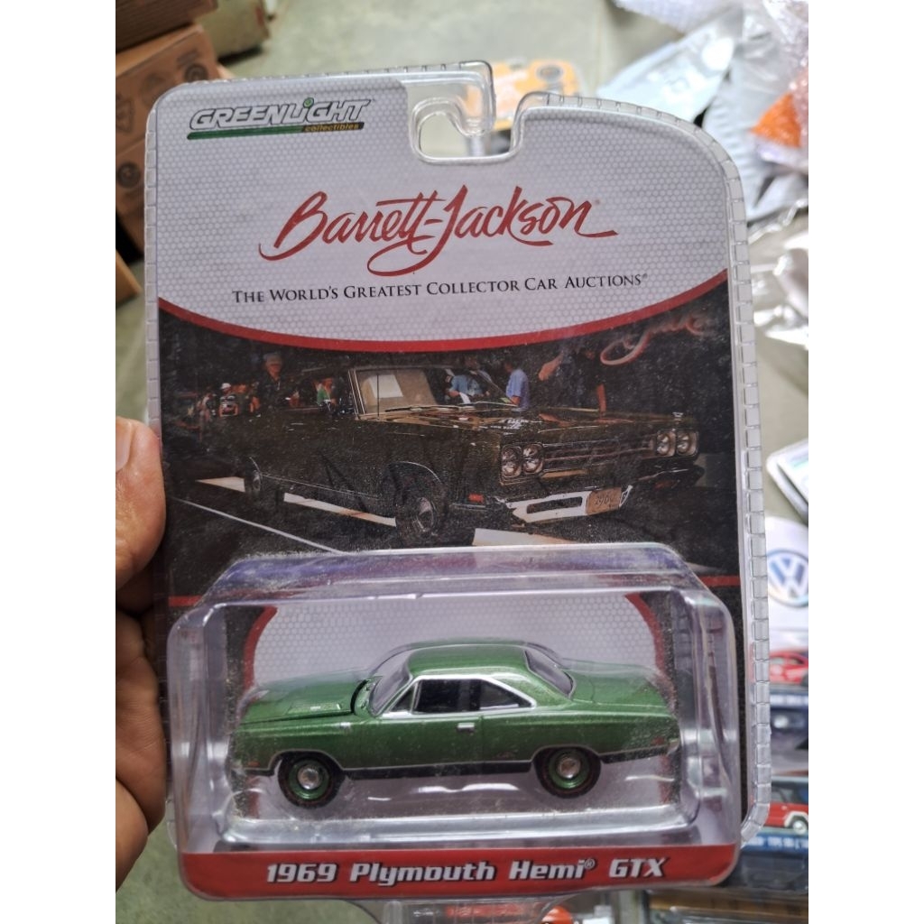 GREENLIGHT 1969 PLYMOUTH HEMI GTX GREEN