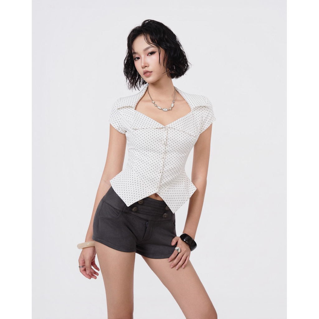 เสื้อยืดคอปกสี่เหลี่ยม (Tee Shirt) | POV.OFFICIAL