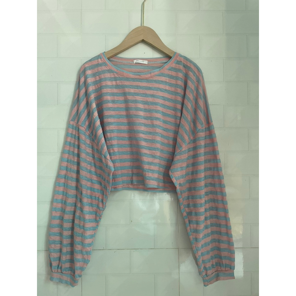(2Hand QC) เสื้อยืดผ้าฝ้าย Mini Studio ไซส์ ML เสื้อครอป