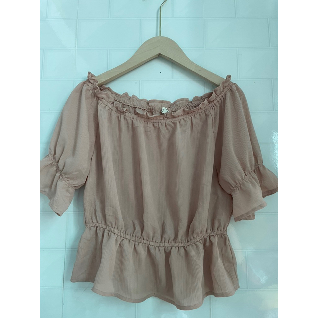 (2Hand QC) เสื้อปาดไหล่ ไซส์ SM ปีกนางฟ้า