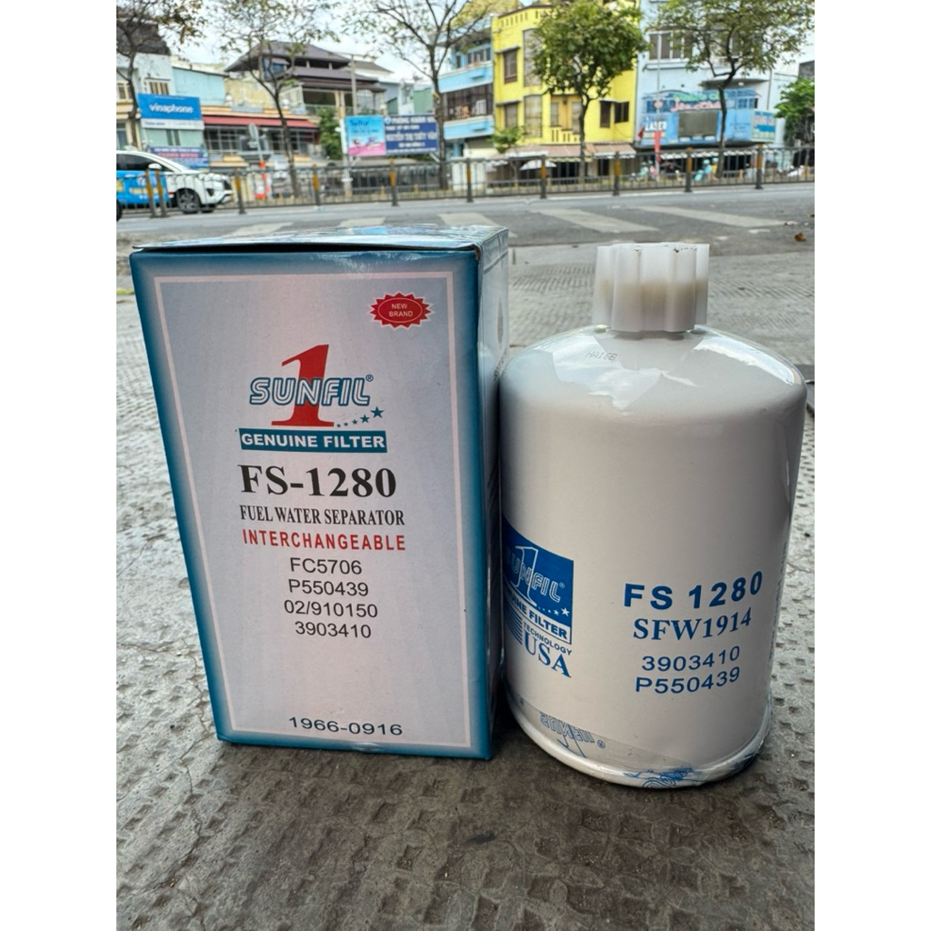 กรองน้ํามันเครื่อง กรองน้ํามันเชื้อเพลิง FS1280, FC5706, P550439