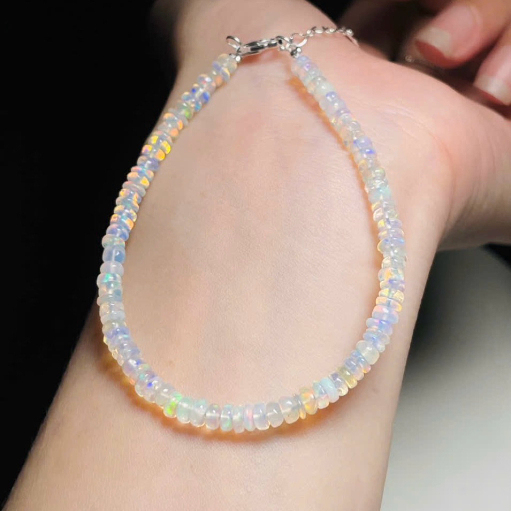 OPAL BRACELET 4LY WHEEL – LIGHT, DELICATE, THE MORE BEAUTIFUL