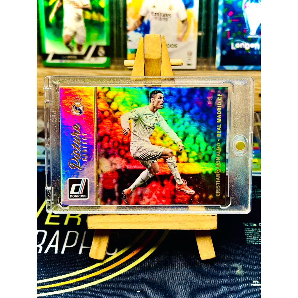 Cristiano Ronaldo Real Madrid Picture Perfect Holo Panini Donruss 2016/17 การ์ดฟุตบอล