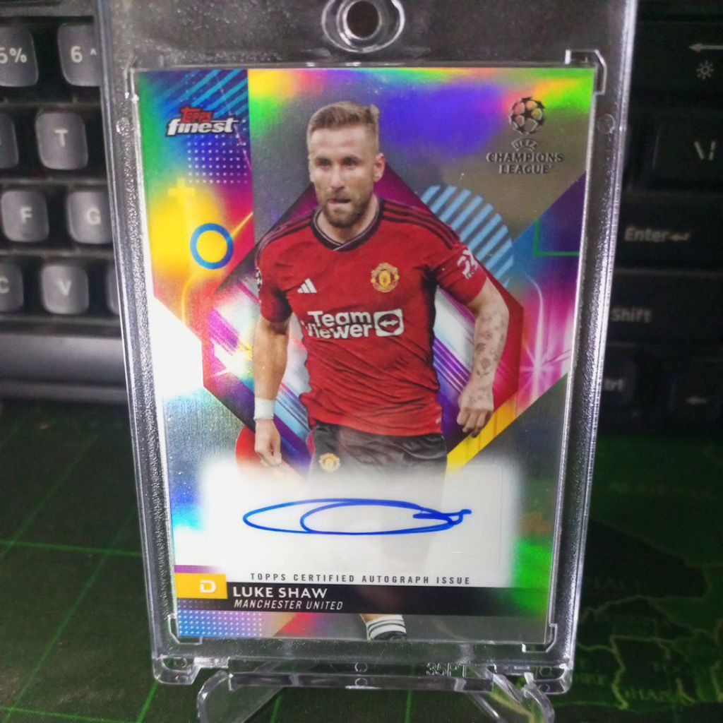 [หมุนอัตโนมัติ][แถมแม็ก] Auto Luke Shaw Topps Finest UCL 2023/24