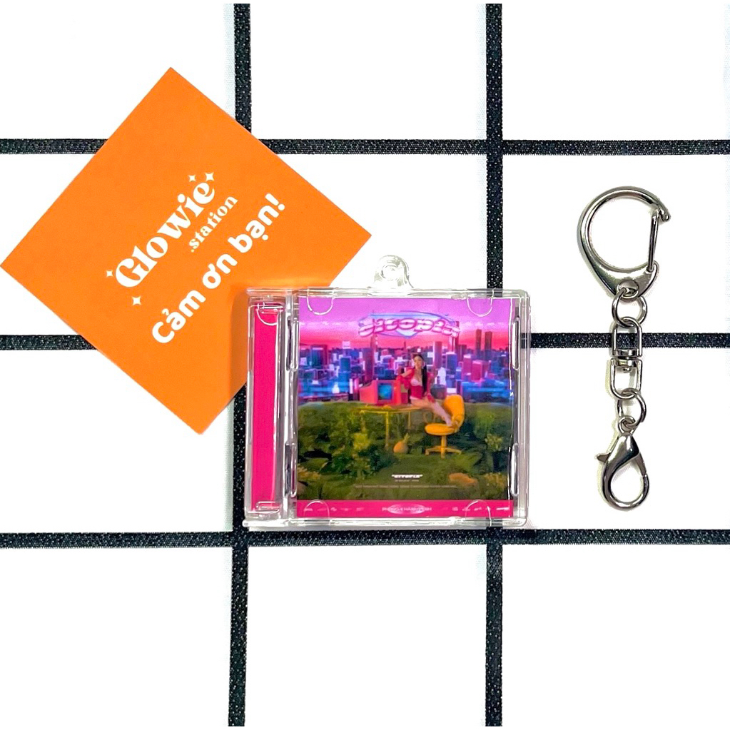 [ใหม่] CITOPIA Mini CD Album Keychain - Pung Khanh Linh มี NFC เพื่อสแกนลิงค์เพลง