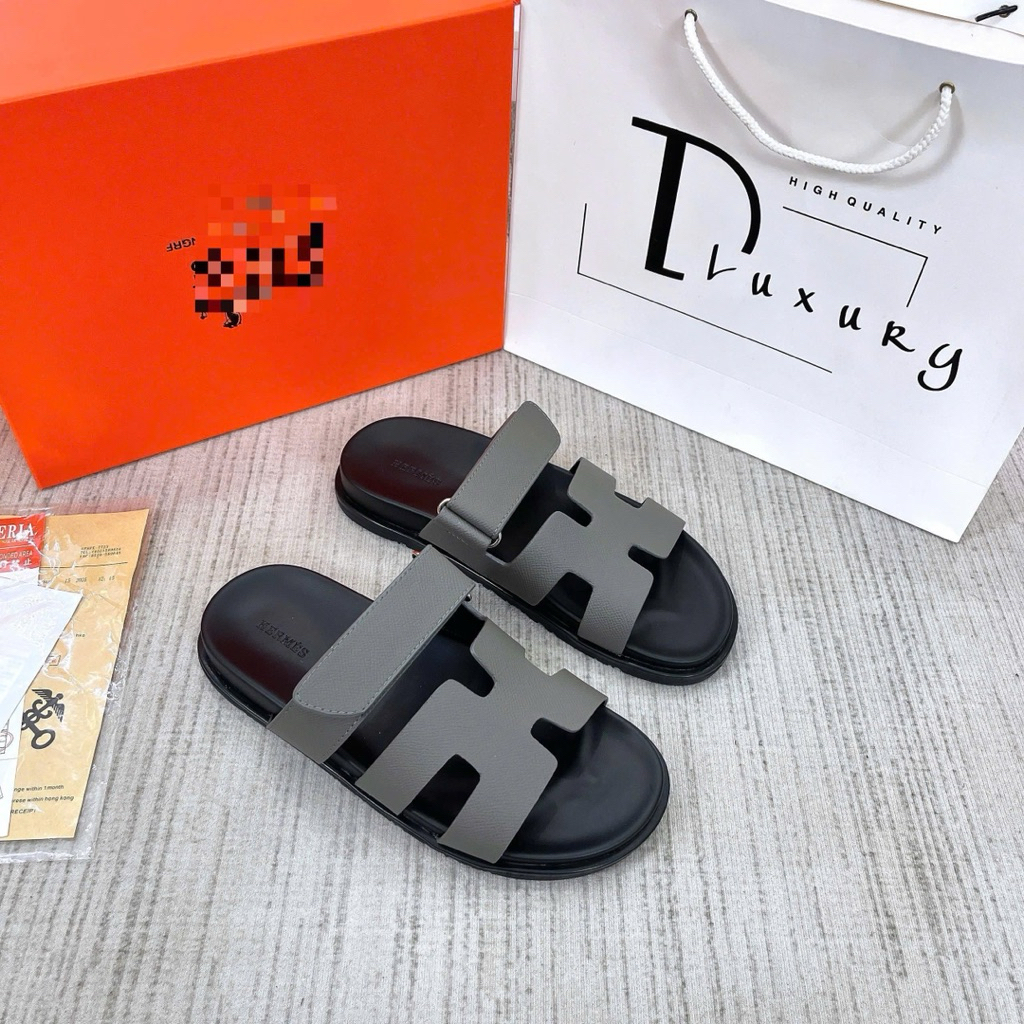 ⚜️[ผลิตภัณฑ์คุณภาพสูง] - รองเท้าแตะรัดส้นพื้นผิวสีเทา - Dluxury Premium Mens and Womens Cross-Strap Sandals