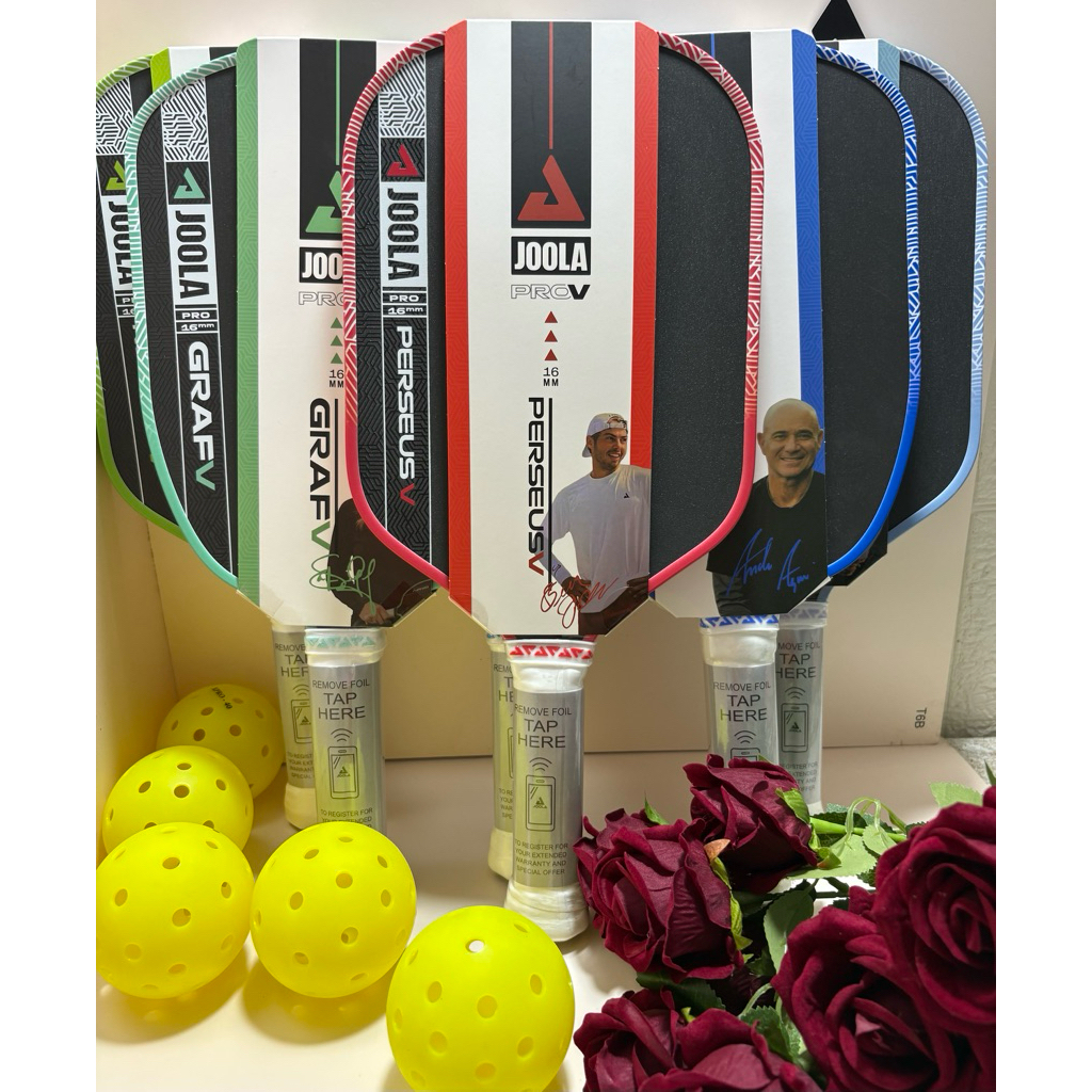 ไม้ Pickleball Carbon T700 Pro พร้อมหน้าไม้เคลือบคาร์บอนและพื้นผิวหยาบเป็นพิเศษ ฟรี 2 ลูก