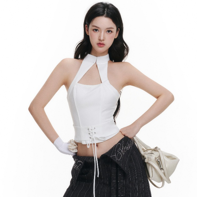 เสื้อคอปกรัดตัวพร้อมโลโก้ปักถ้วยหน้าอก IRENE HALTER TOP CORSET AIAI OFFICIAL