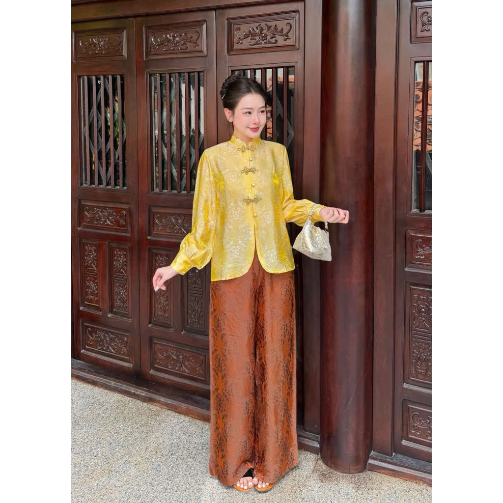 PPN32 เดรสฝรั่งเศสสุดหรูสุดทําจากผ้าไหม tencel ลายโบรเคดเมทัลลิก แขนพองและกระดุม คอหยักสวยมาก