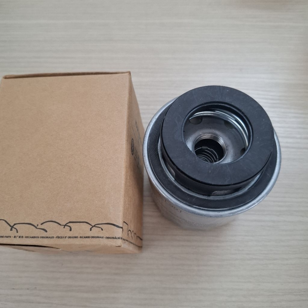 Volks wagen Polo กรองน้ํามันเครื่อง - 03C 115 561H, 03C 115 561B, 03C115561ชม. 03ค115561บีบี