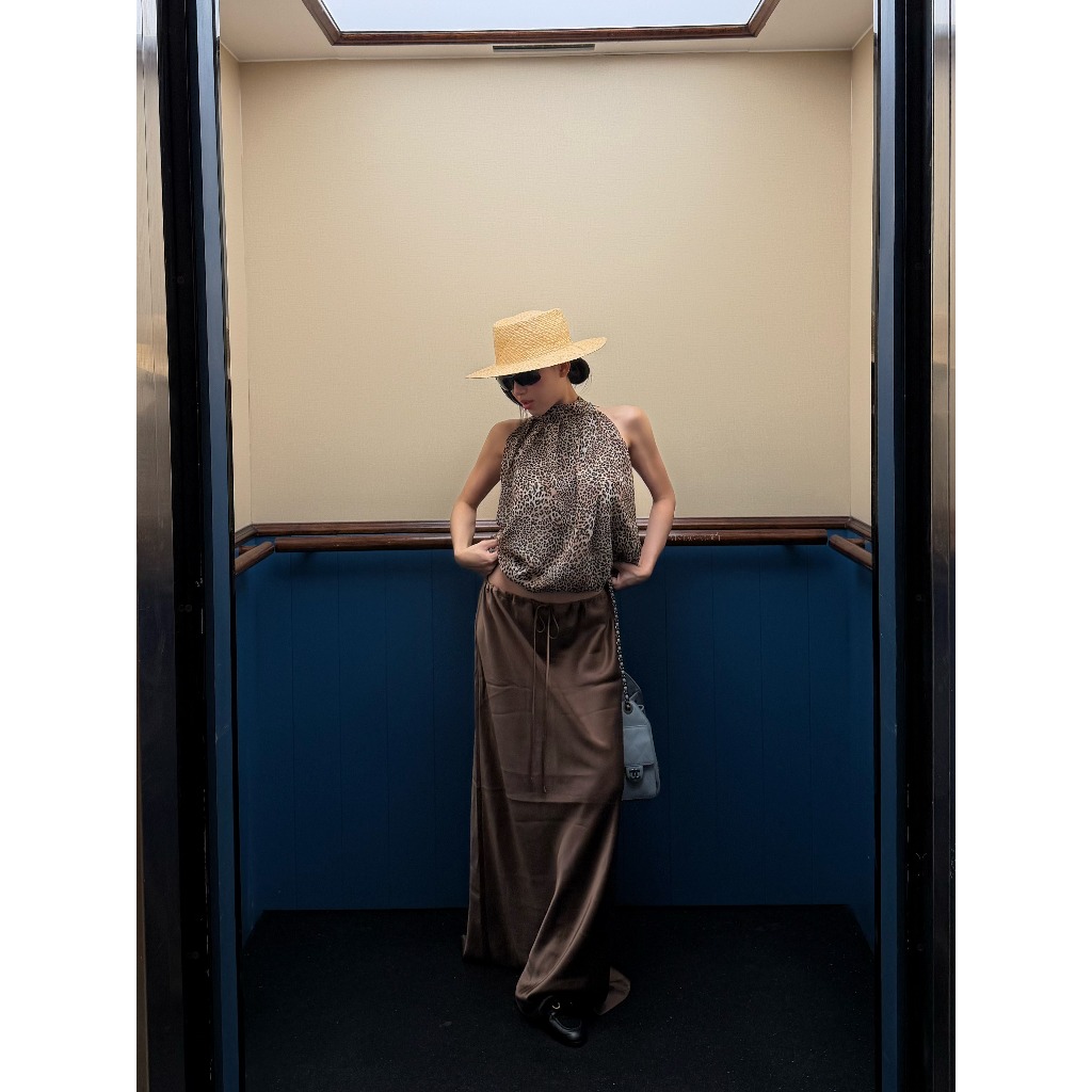 GENUINE VINTAGE GOT • AURE TOP & TAVI MAXI SKIRT/ เสื้อคอปกเสือดาวและกระโปรงผ้าไหมยาว