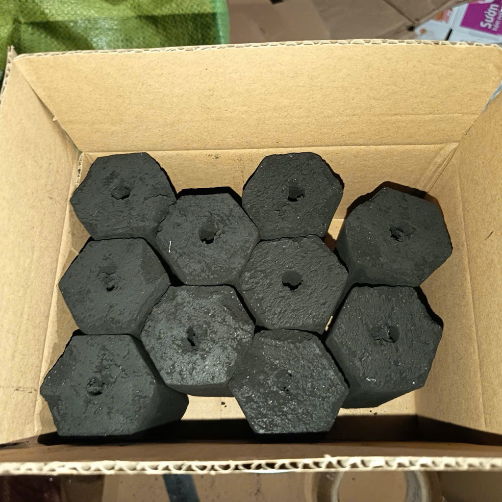 1 กก. PURE BEN TRE COCONUT CHARCOAL - LONG-LASTING, LOW SMOKE