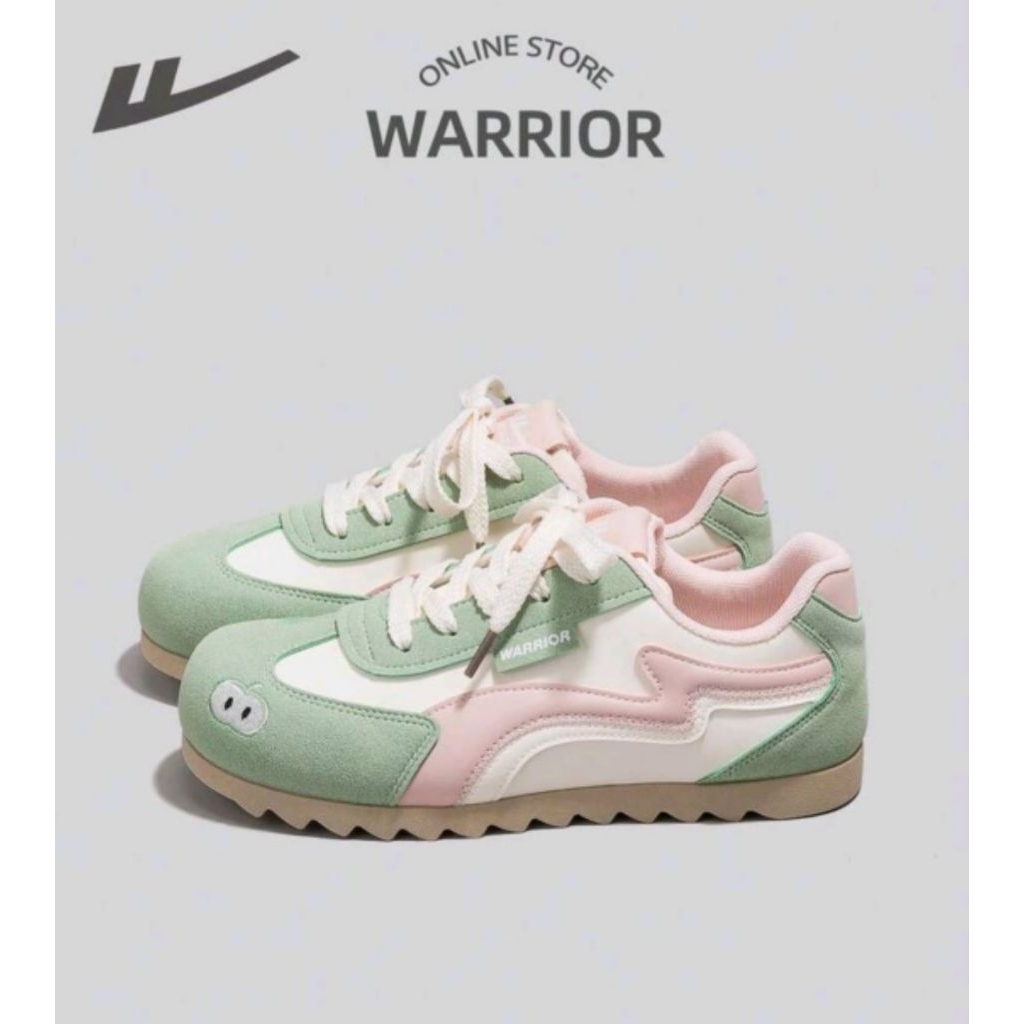 WARRIOR รองเท้าผ้าใบผู้หญิง