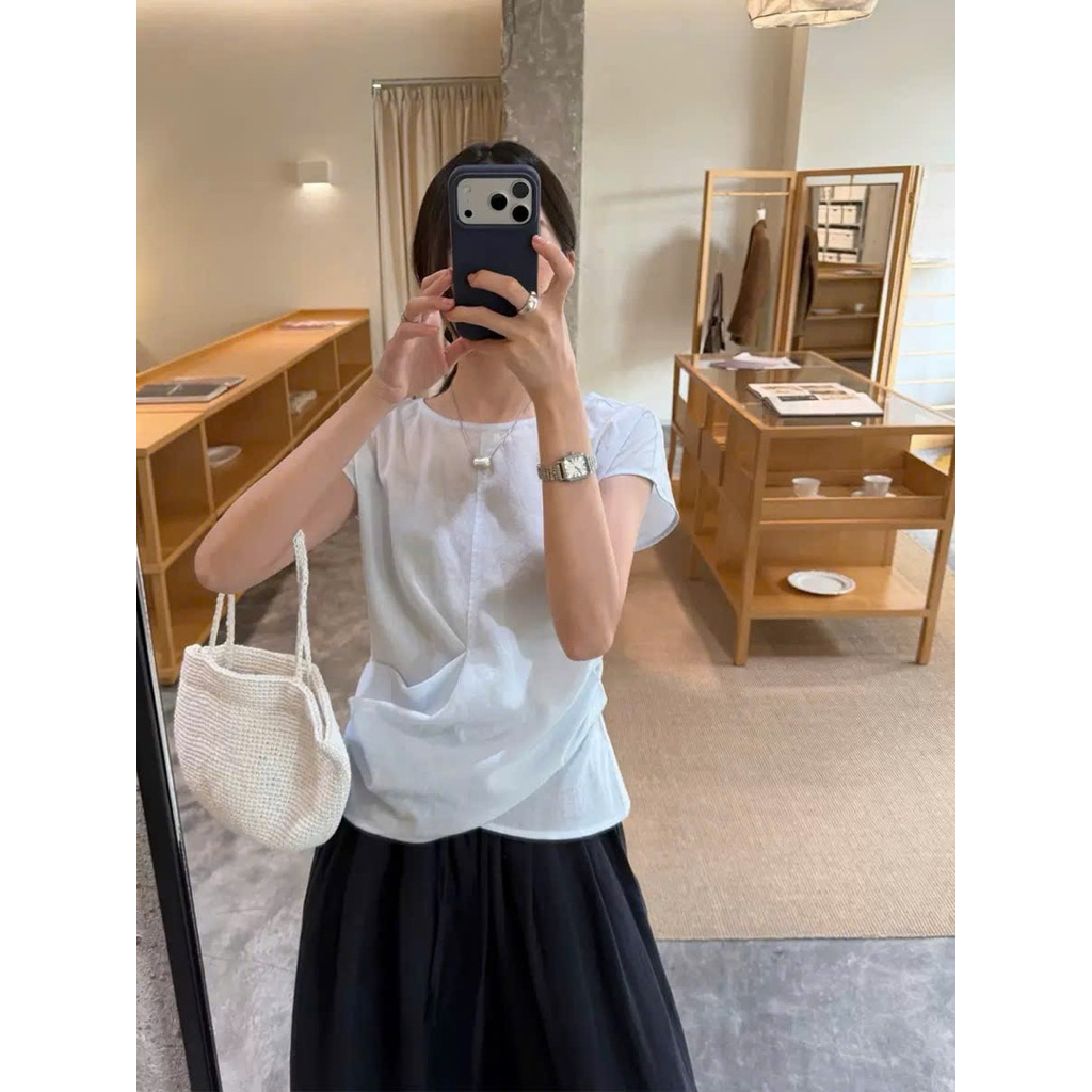 Onni st เสื้อแขนกุดเบสิค