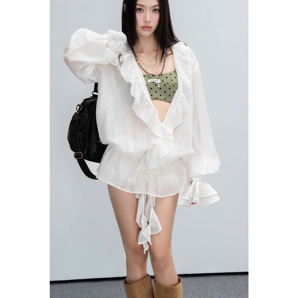 เสื้อนัวเนียสีขาวพร้อมกางเกงป้องกัน Alina White Set / Moss Green Polka Dot Bra Jem Bra - HOO DESIGN