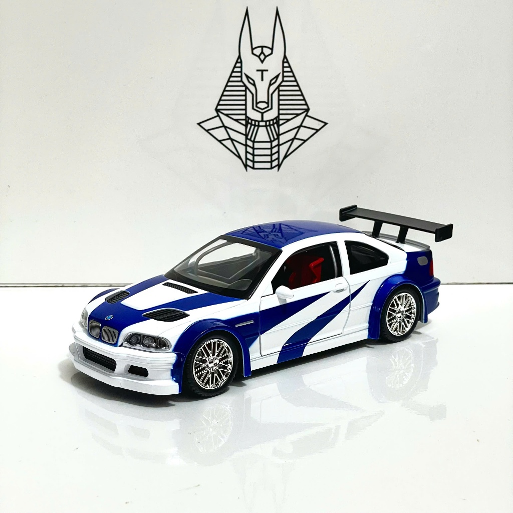 1/24 โมเดลรถเหล็ก BMW M3 GTR E46 Supercar มีจําหน่ายพร้อมขาตั้งสําหรับโต๊ะทํางาน