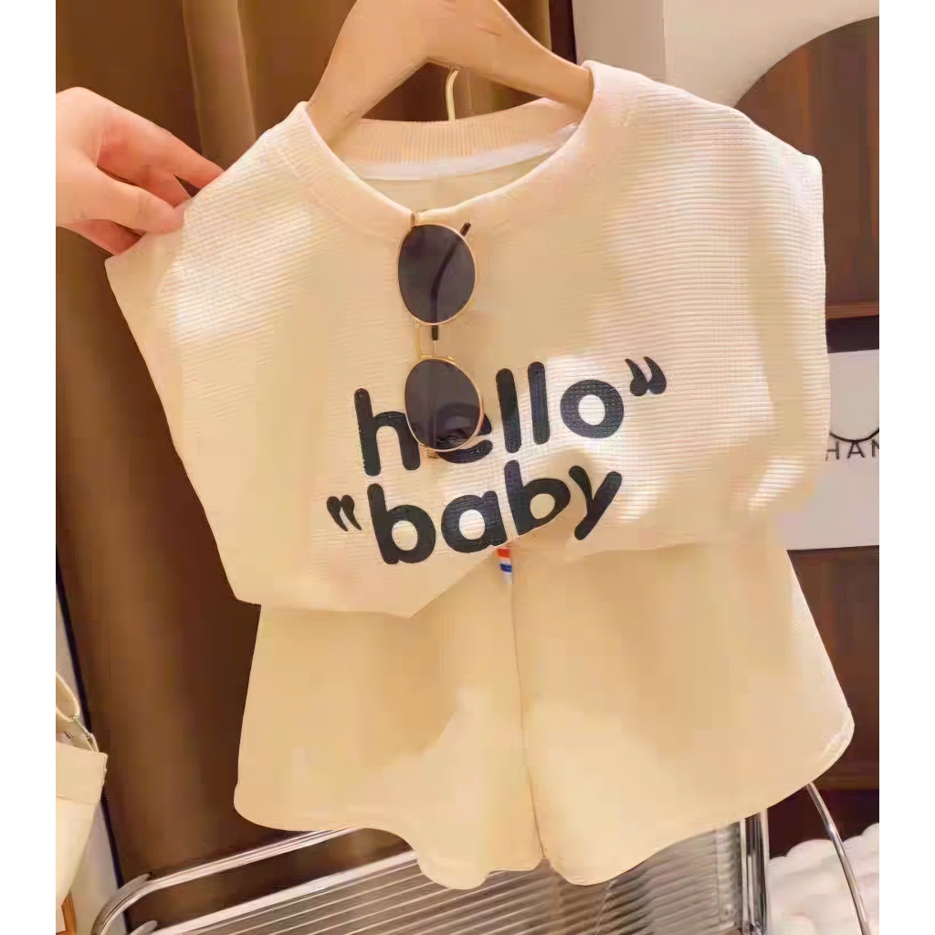 Combo ชุดเสื้อผ้า 3 หลุมสําหรับเด็กผู้หญิงพิมพ์ลาย HELLO BABY ขนาด 9-38kg ผ้ายืด 4 ทิศทาง (HELLO BAB