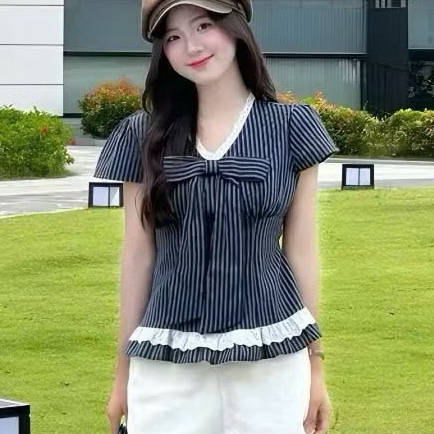 เสื้อคอเต่าลูกไม้ สตรีทแวร์ สวยมากมีโบว์ ชม. SMS565