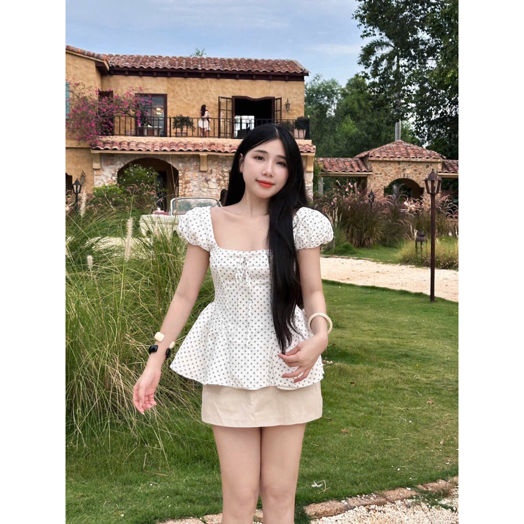 เสื้อลายจุดคอเหลี่ยม SET TP + CREAM CV