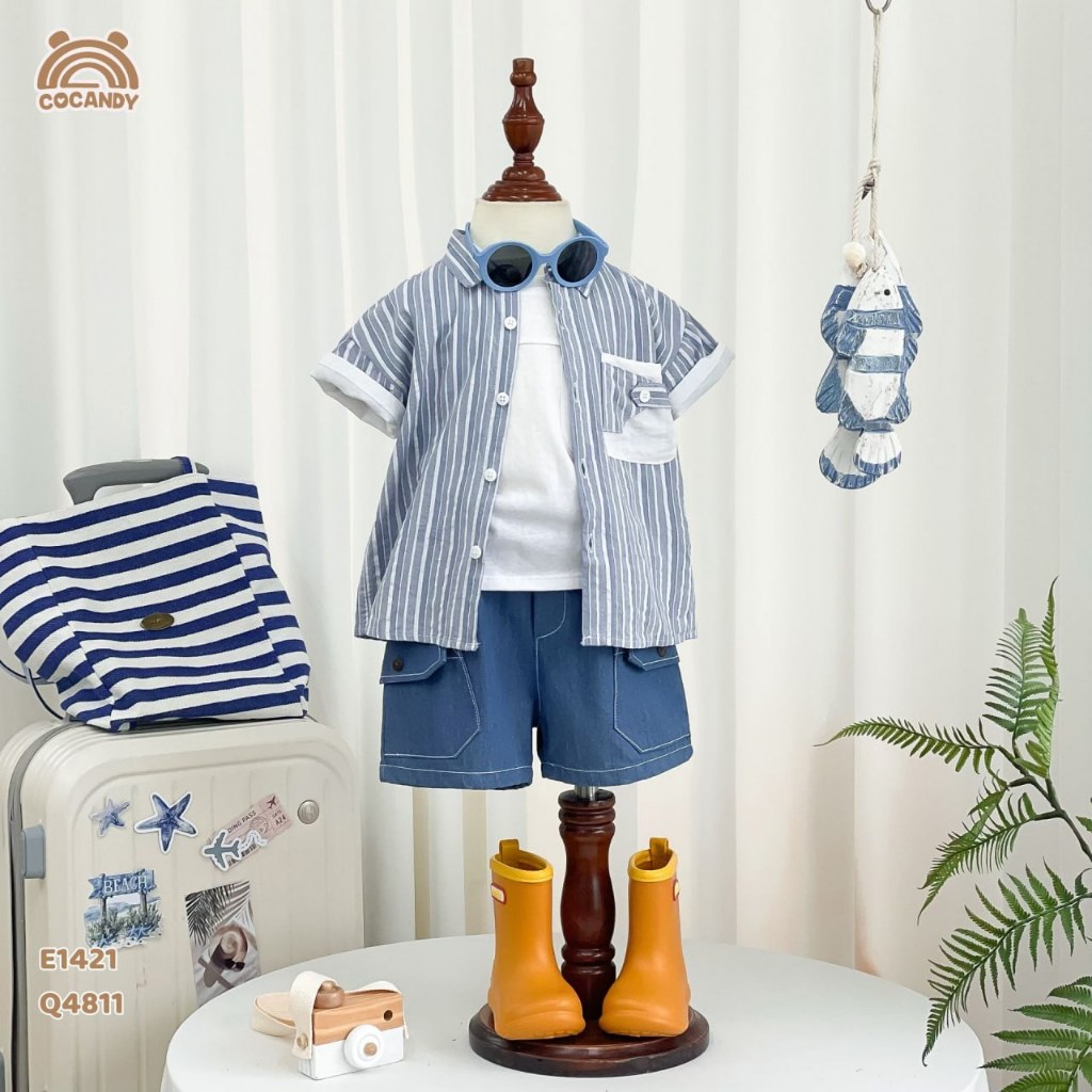 COCANDY Boys Set - เสื้อเชิ้ตลายสก๊อตสีน้ําเงินมีกระเป๋าแผง กางเกงยีนส์ขาสั้นสีน้ําเงิน มีกระเป๋ากระ
