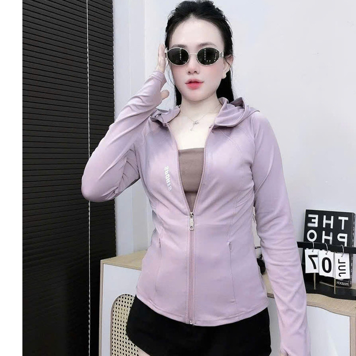 เสื้อแจ็คเก็ตเย็นยิมพร้อมหมวกกันแดดกีฬา, FINGER HANDLES SUITABLE สําหรับ GYM และ FITNESS KOKO MI