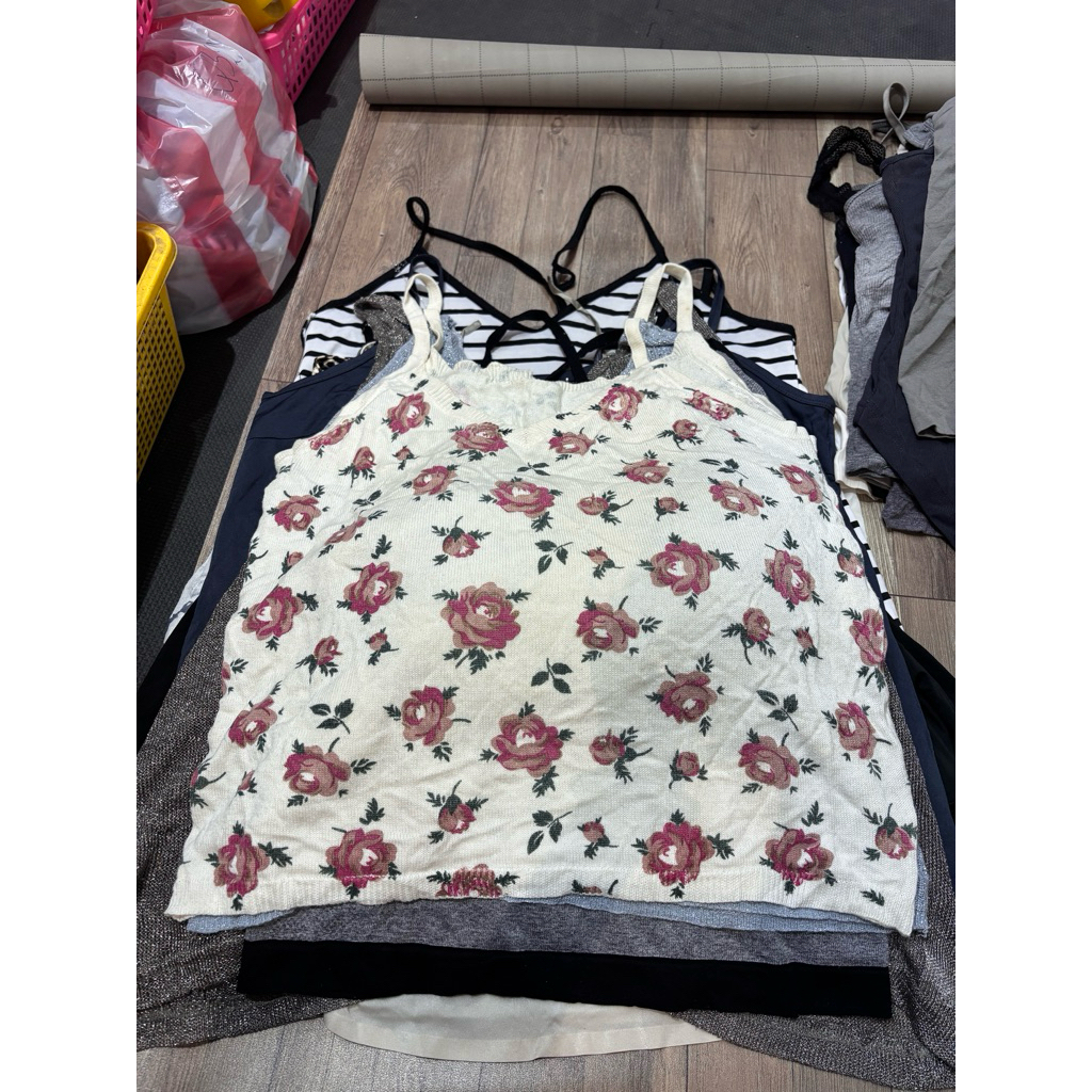 2มือ. รวมเสื้อคล้องคอ L. a26