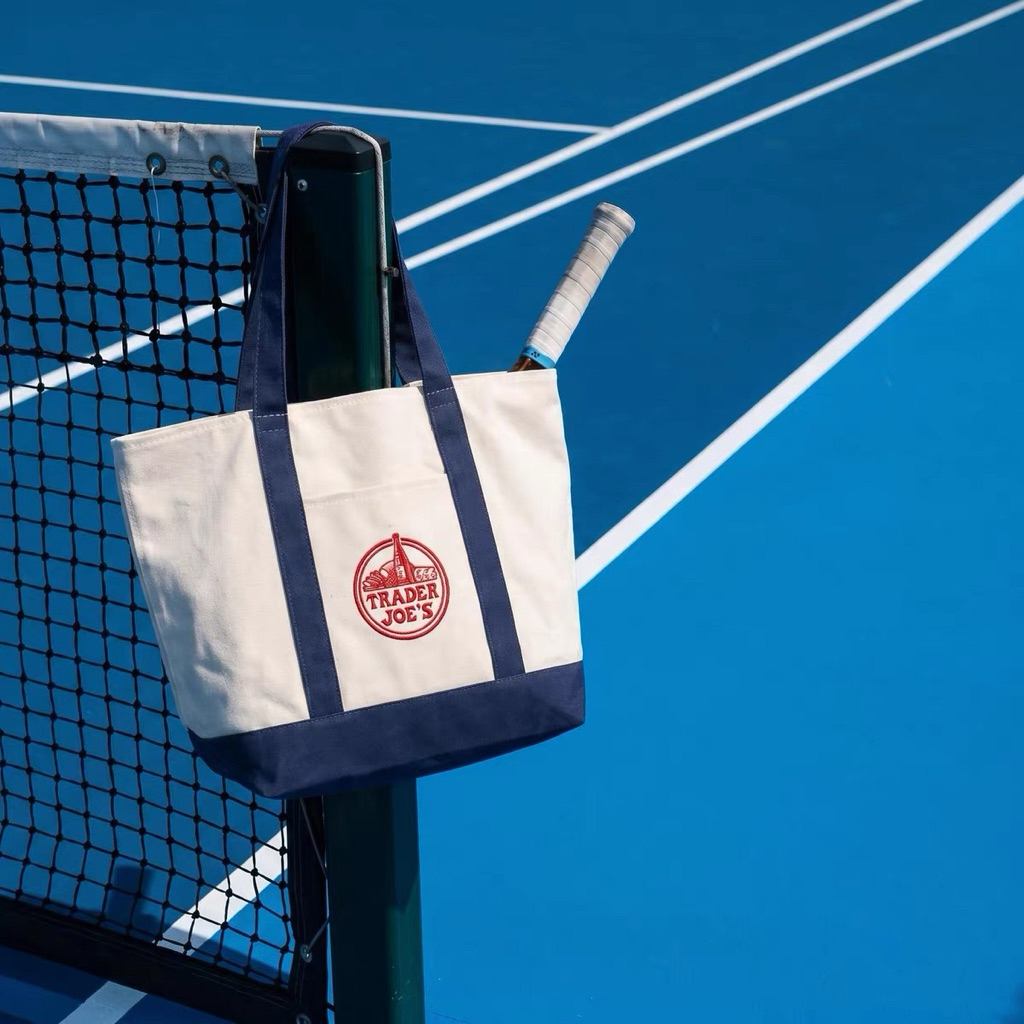 Trader Joe Totebag • กระเป๋าโท้ตผ้าแคนวาส Trader Joe