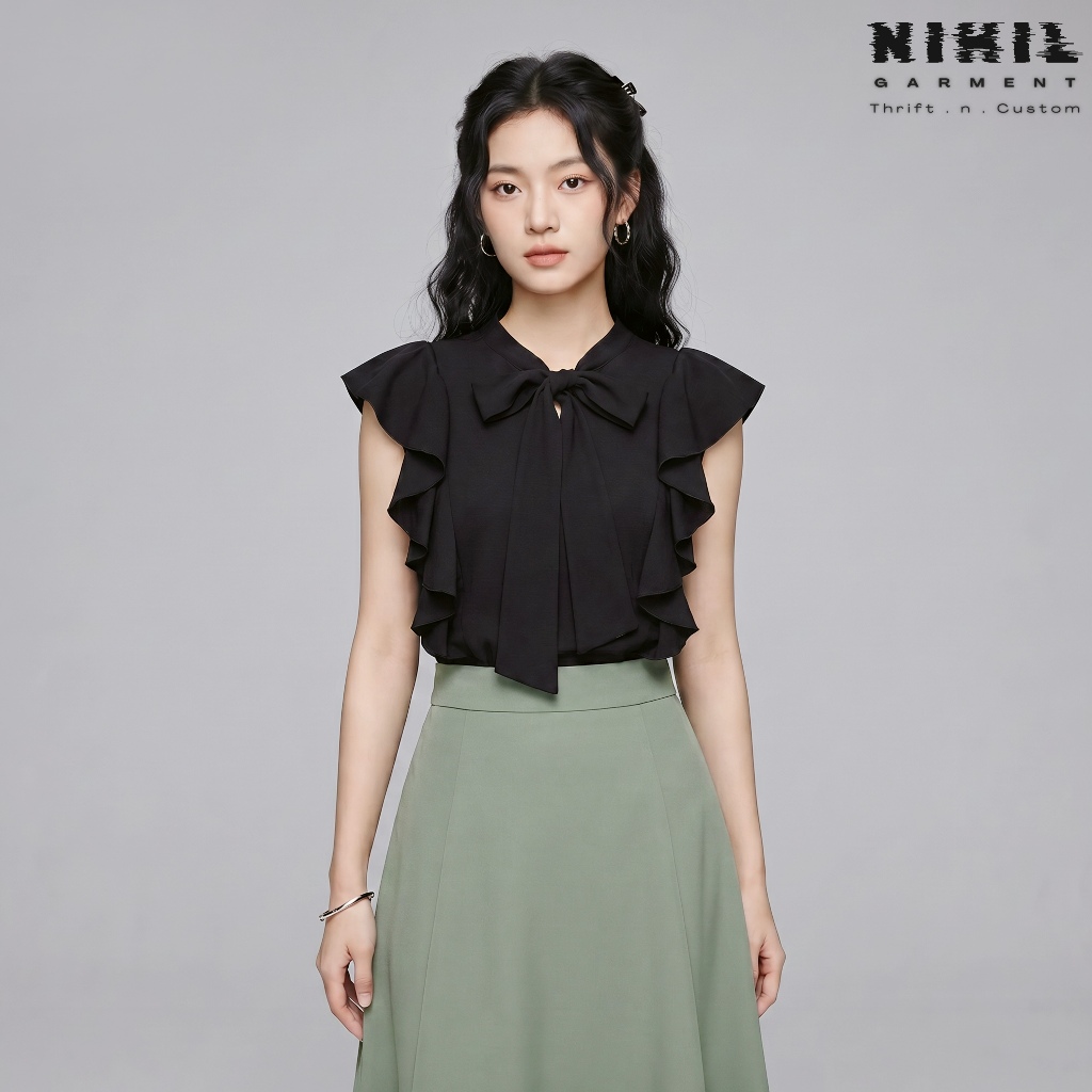 เสื้อยืดสีดํา BOW TIE AT THE NECK, ADORABLE FAIRY WINGS SLEEVES (RIVITA) - SIZE L