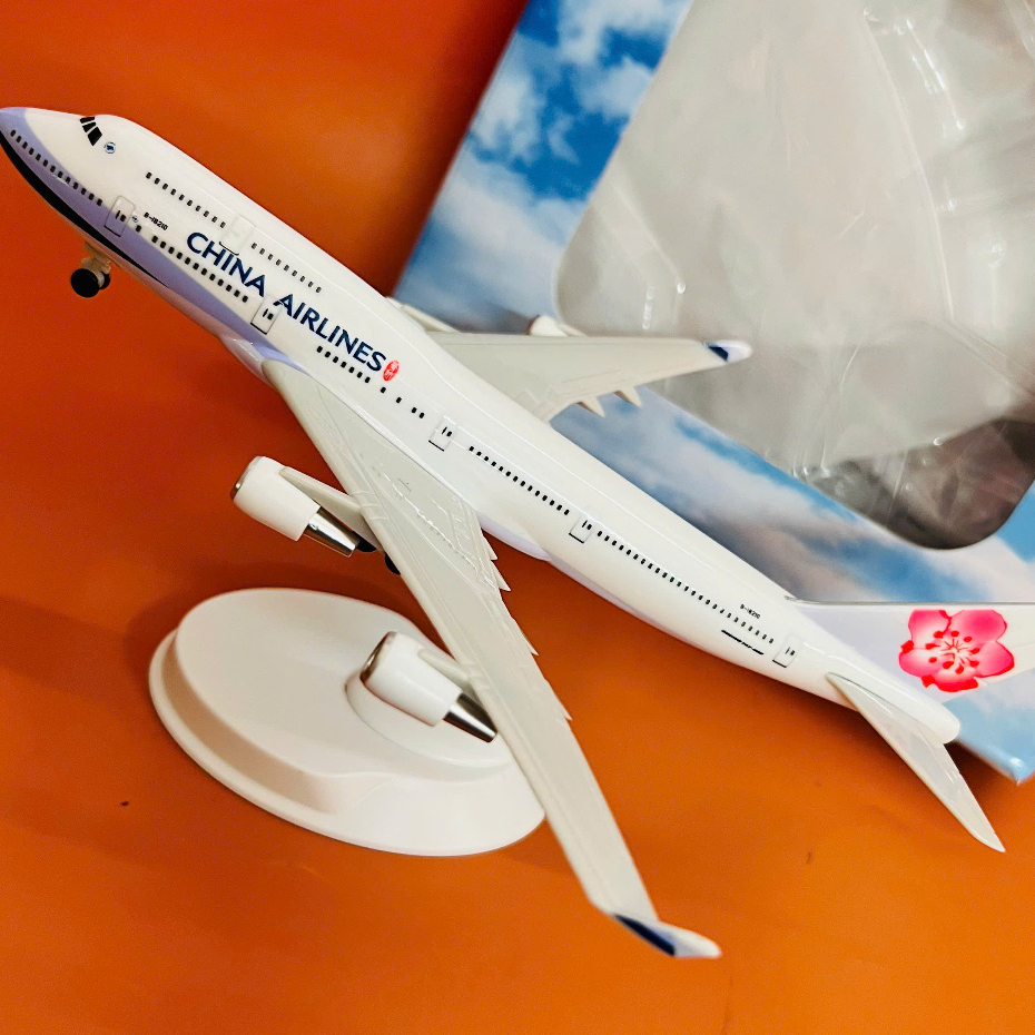BOEING 747-400 แผนจีน (TAIWAN) | พร้อมฐานแสดงภาพ | RATE (1:400) ของขวัญ AIRLINE พรีเมี่ยม