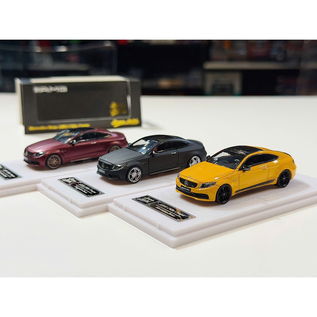 MERCEDES BENZ C63S COUPE AMG รถโมเดล 1/64 SCALE HOWIE