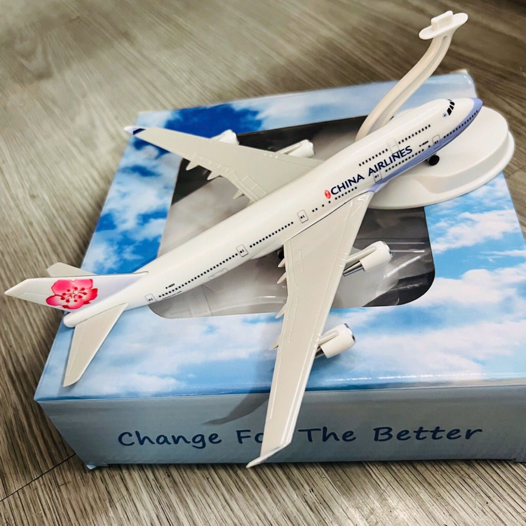 China Airlines Boeing 747 เครื่องบินรุ่น 1:400 Scale โลหะสวยมากใช้สําหรับจอแสดงผลและของเล่นตกแต่ง