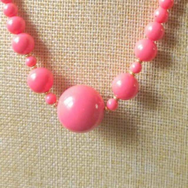 DTT0044-สร้อยคอพลาสติกลายดอกไม้สีชมพู