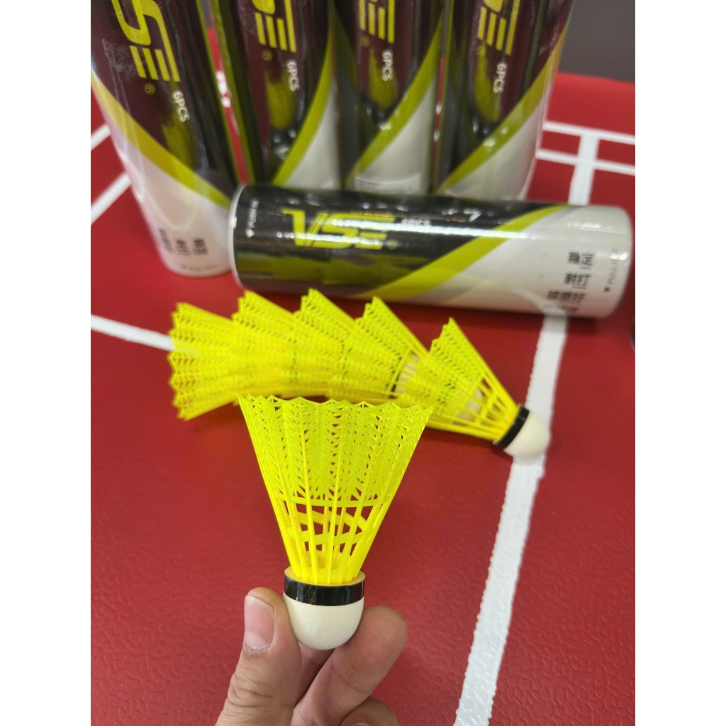 หลอดแบดมินตันพลาสติก VS NL100/ NL500 (6 ลูก)
