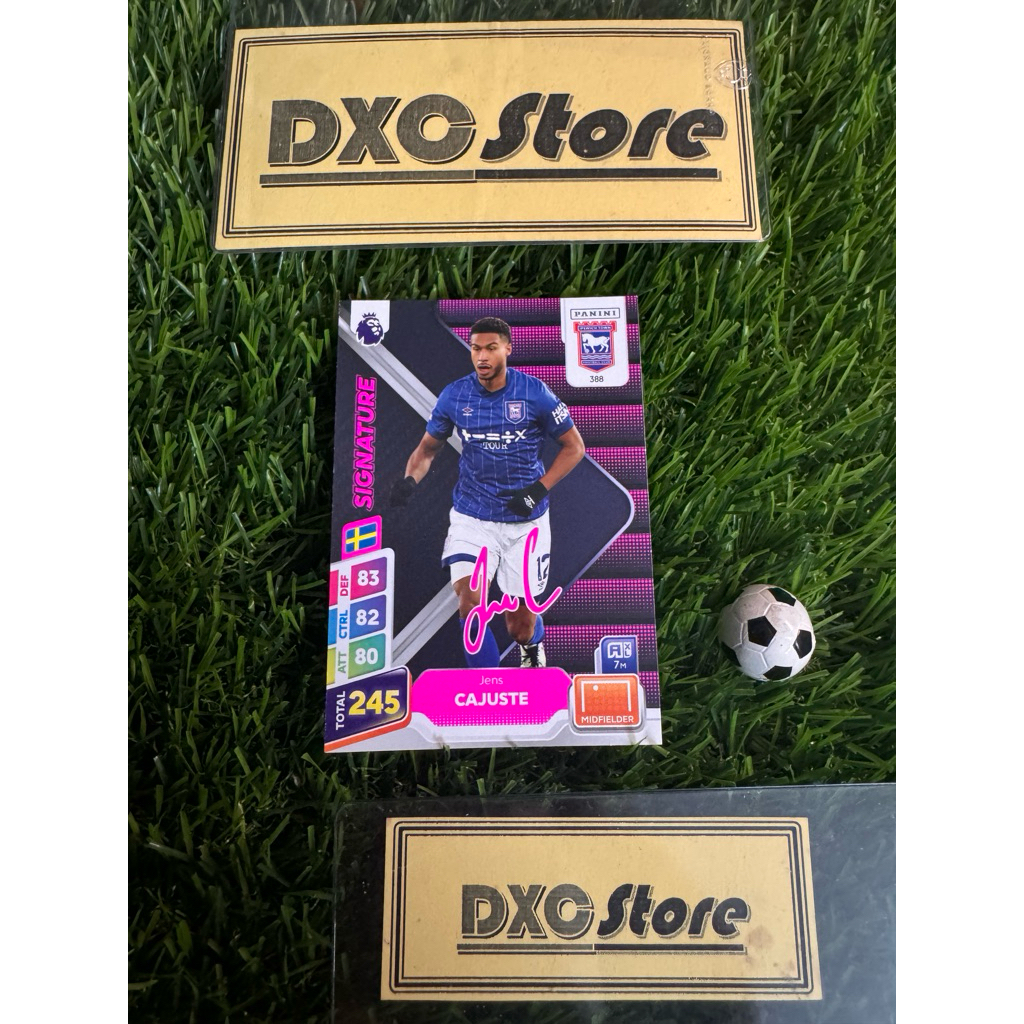 [ ของแท้ ] - ลายเซ็น - PANINI ADRENALYN XL PREMIER LEAGUE PLUS 2025 - JENSET (IPSWICH TOWN)