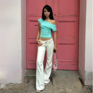 TWENTI เสื้อไหล่เฉียงผ้าคอตตอน แต่งกระดุม