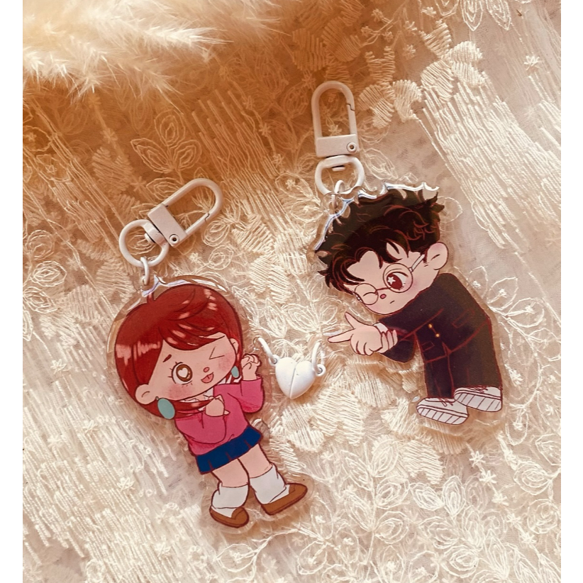 Dandadan Okarun Momo Couple Keychain - Cute Anime Chibi Acrylic Heart Magnetic Keychain Gift for Bes