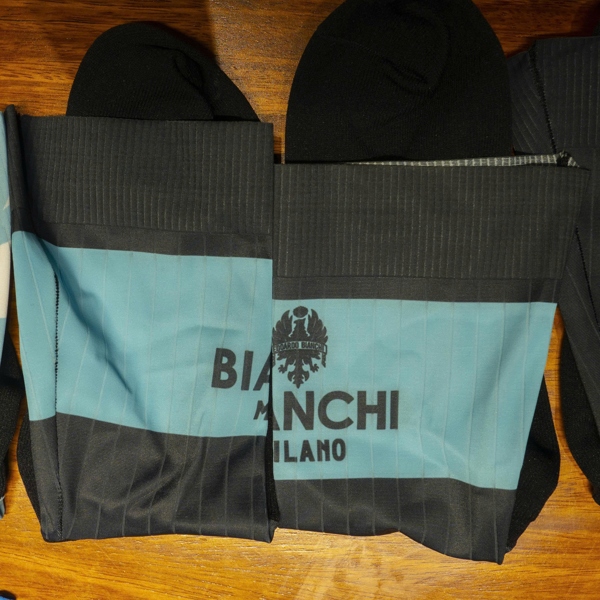 ถุงเท้าปั่นจักรยานทีม BIANCHI