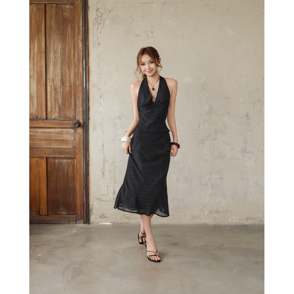 Ceci Cela - ชุดคล้องคอแยกและกระโปรงลายจุด Tia