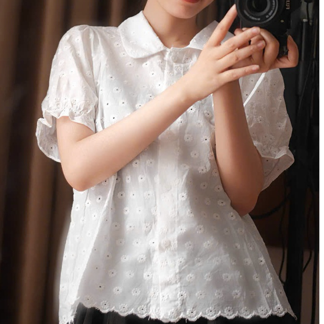 Azura x F18 เสื้อเชิ้ตลายดอกไม้ปัก F18 qccc A001