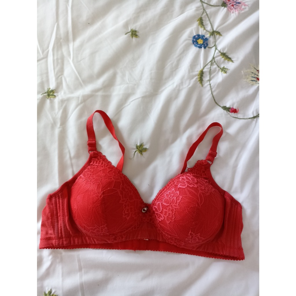 Si bra ไซส์ 80/90 BC ลูกไม้สีแดง