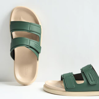 ELLIO Men's Microfiber Leather Slide Sandals with Flat Non-Slip Sole for School and Casual Outings | UNDERTHINKER